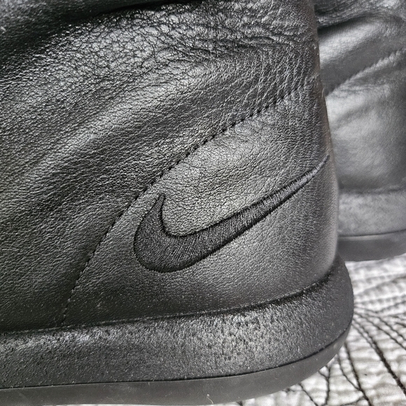 EUC Nike Roshe 2 Hi Flyknit Slouch Leather Boots W Sz 7 All Black Gray - Picture 9 of 16